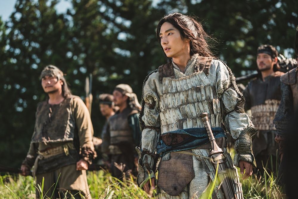 korean fantasy drama arthdal chronicles: the sword of aramun returns for season two this september!