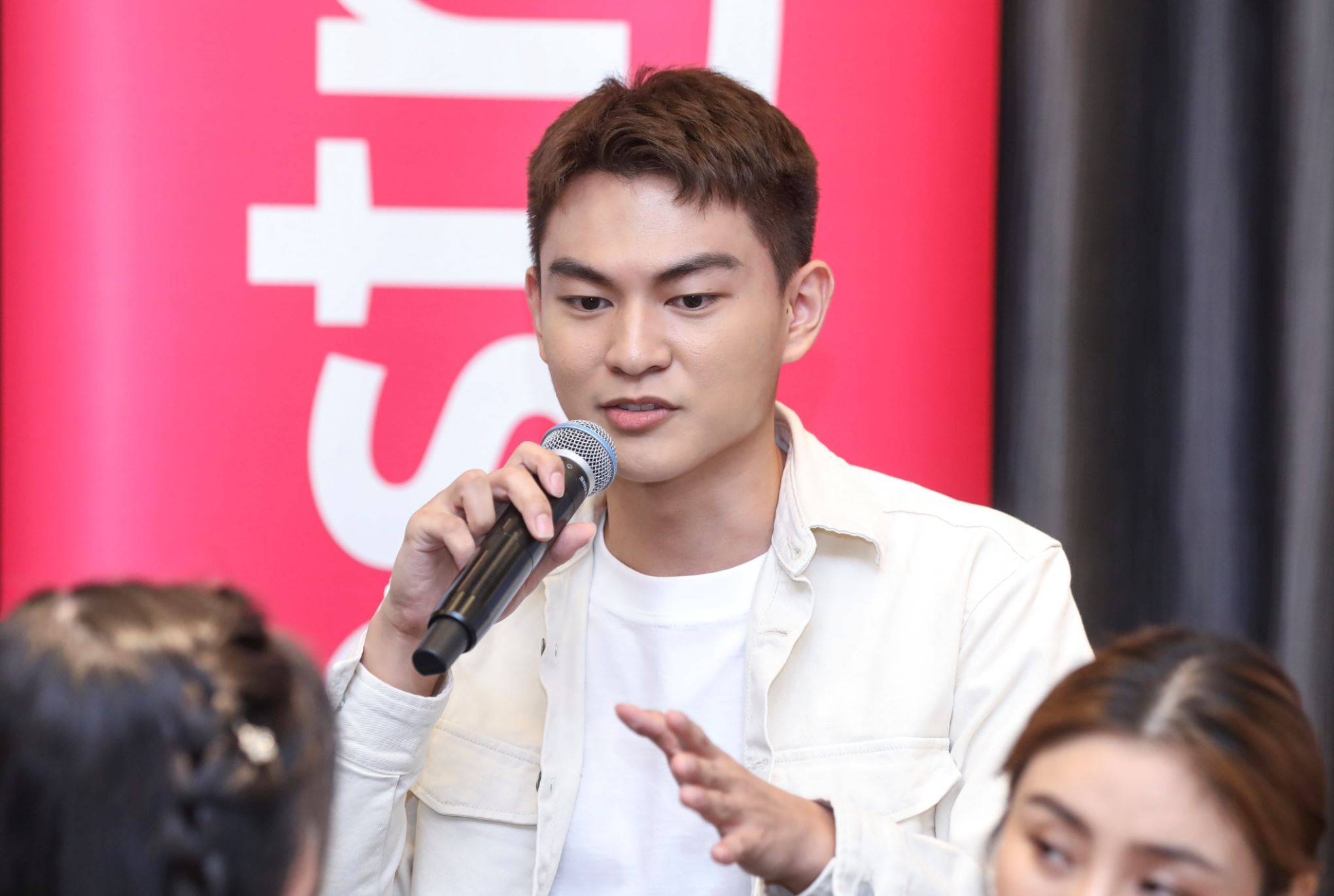 潘谦乐新剧台词多记不住！获封「ng 王」！