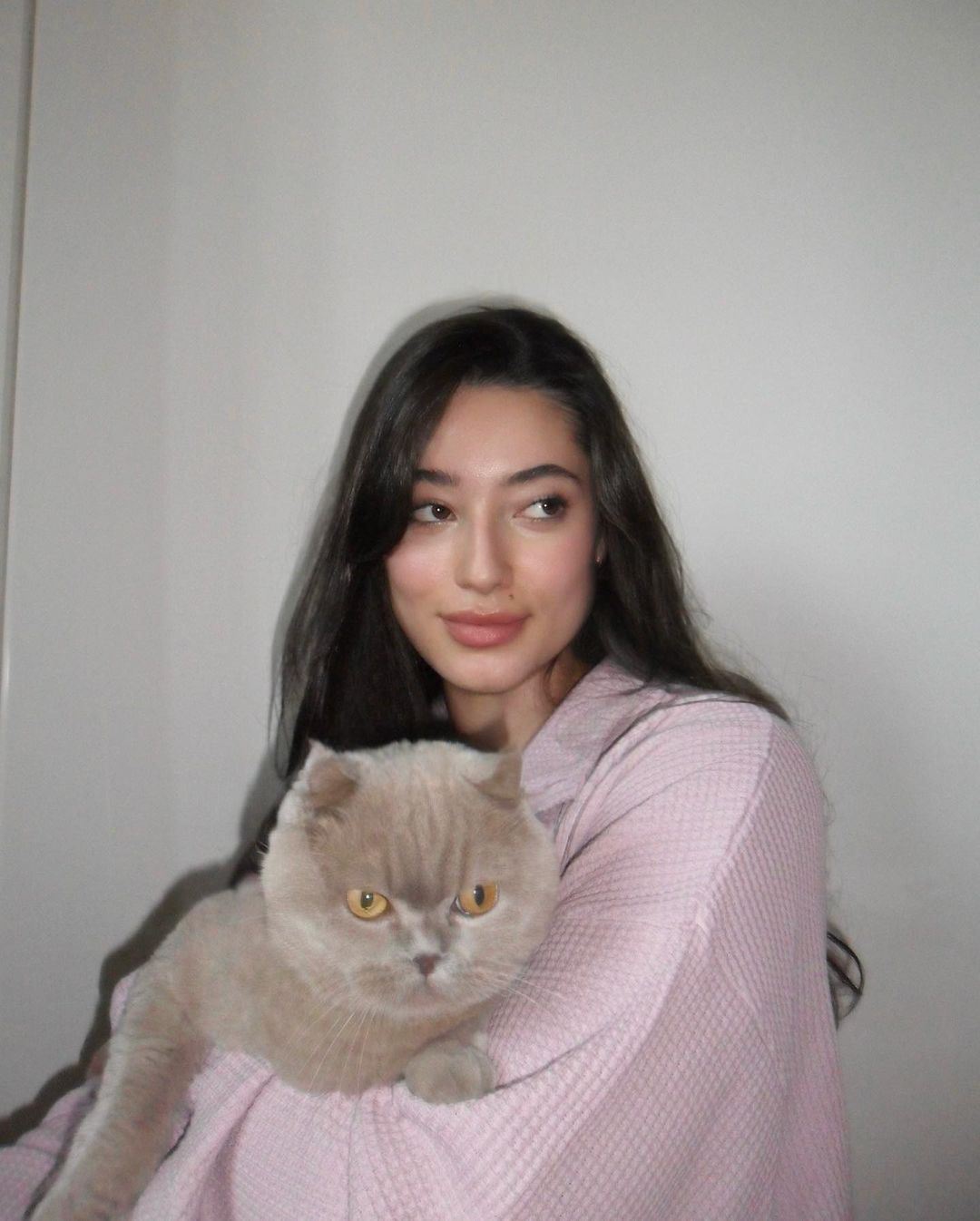 “saya lebih kenal adik saya,” neelofa dah tegur, nasihat ameera khan secara peribadi