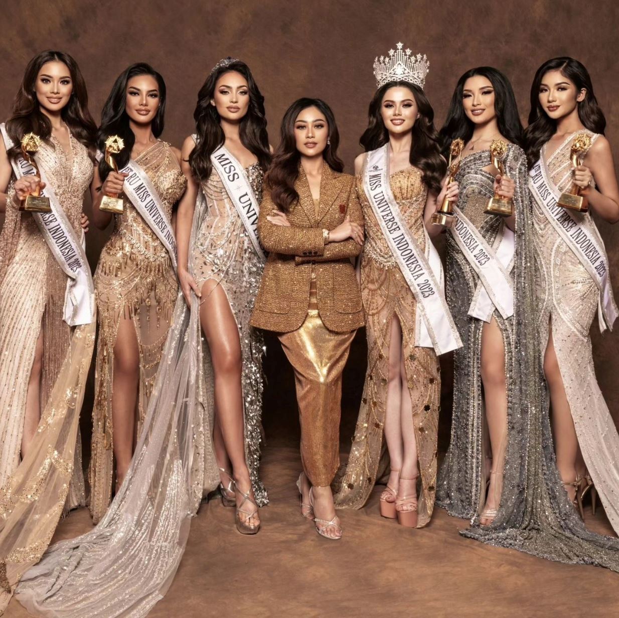 miss universe malaysia tahun ini dibatalkan ekoran kontroversi di indonesia