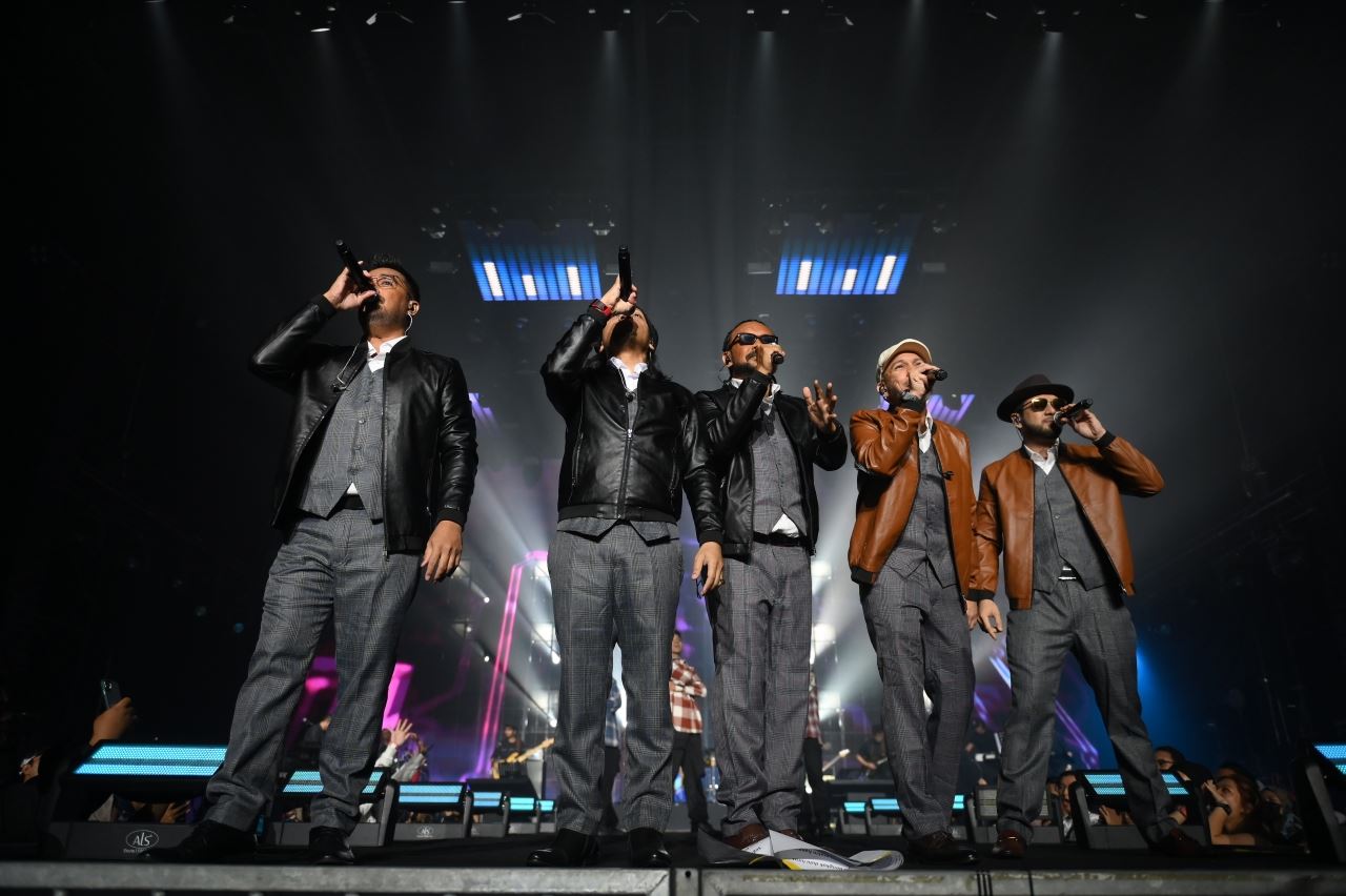 konsert ruffedge meriah, 4,500 peminat terhibur persembahan lebih 2 jam tanpa henti