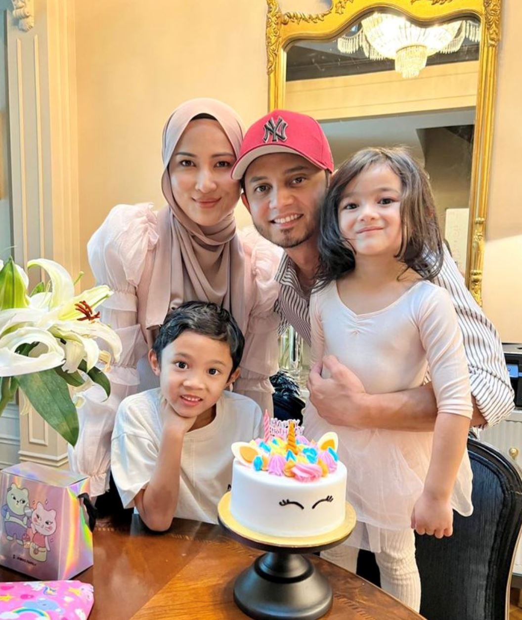 peminat sokong keputusan hairul azreen bersara dari berlakon, “allah dah bagi macam-macam..”