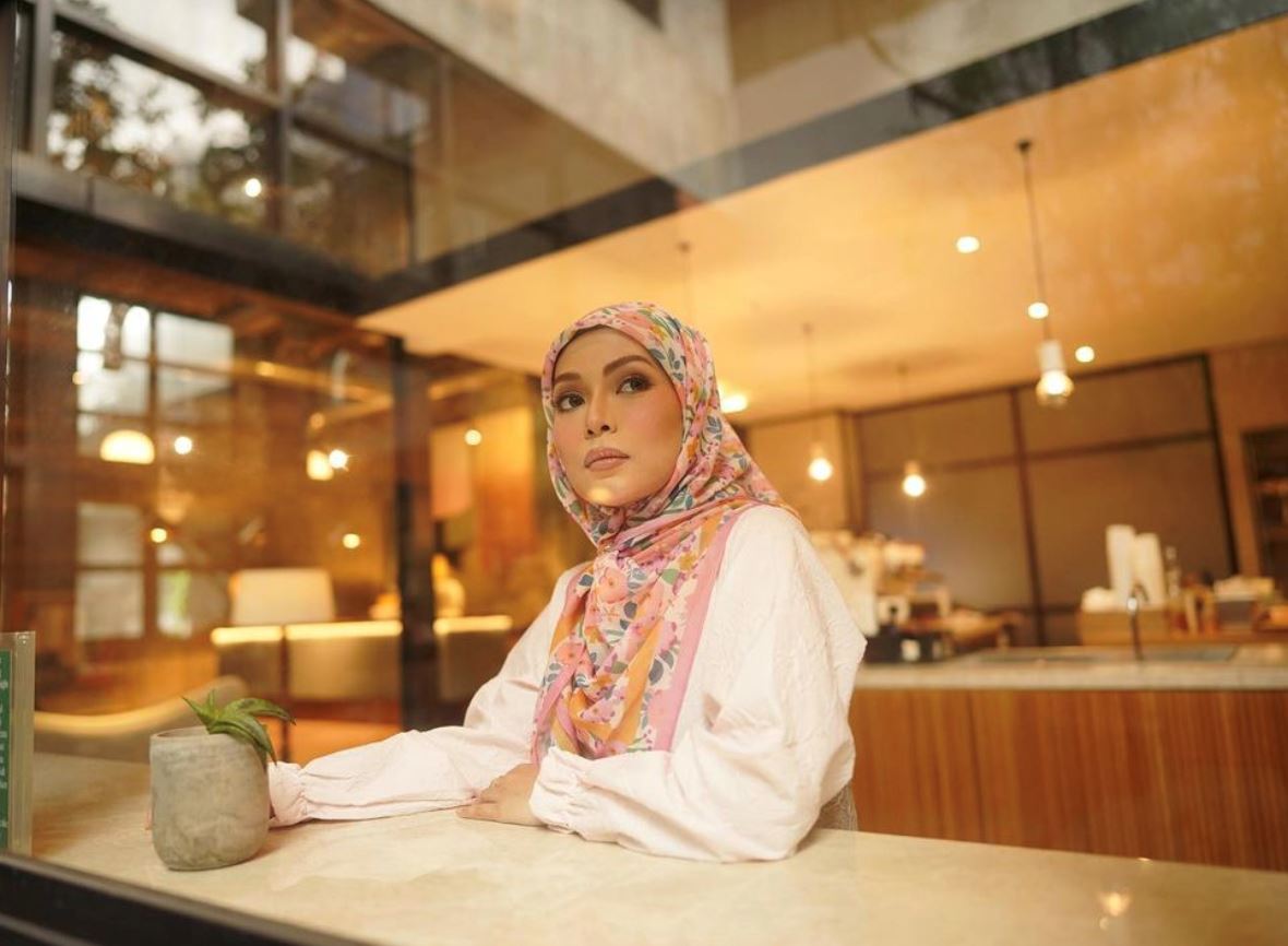 “maaf tanya, siapa ni?,” komen nabila huda pada video nad zainal raih perhatian