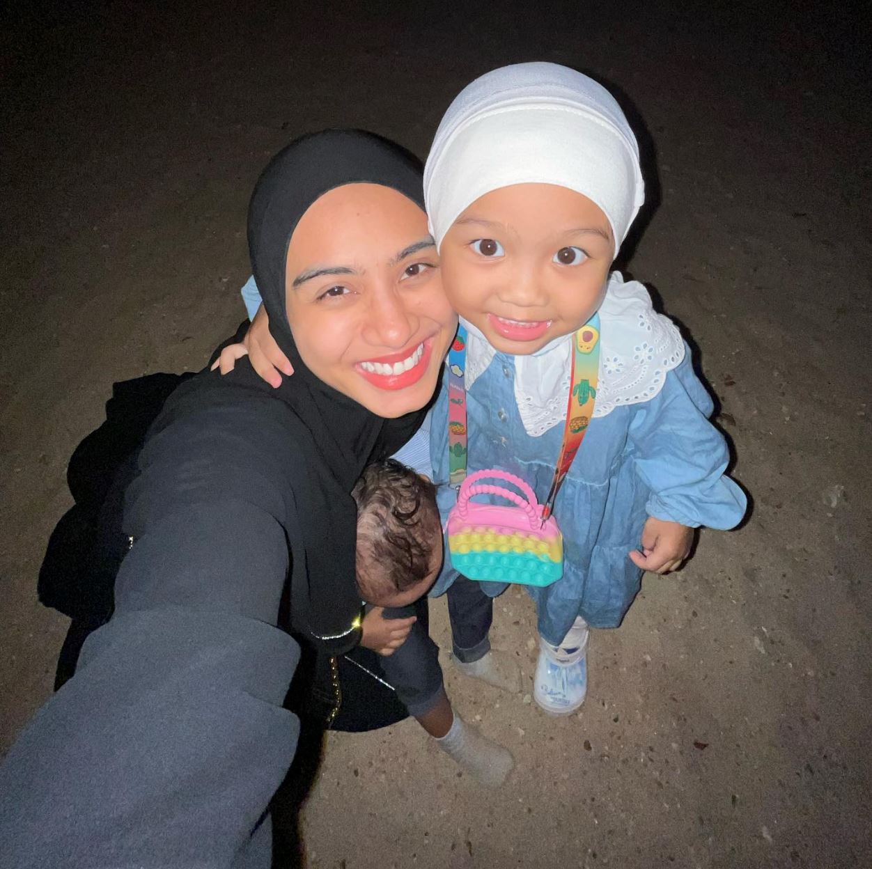 “mohon henti kongsi hal rumah tangga saya sebab..,” – aisyah hijanah