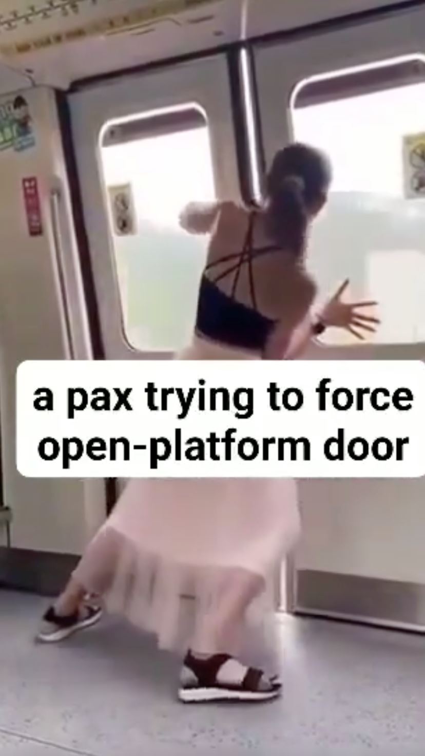 penumpang wanita dirakam cuba buka pintu mrt yang bergerak [video]