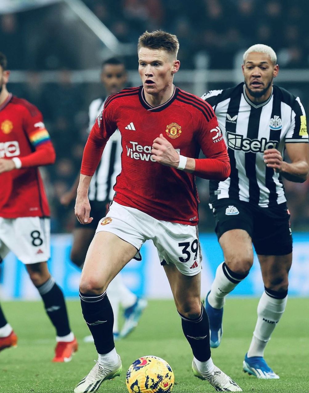 bekas kapten man. united pun dah bosan lihat man. united main, apatah lagi peminat