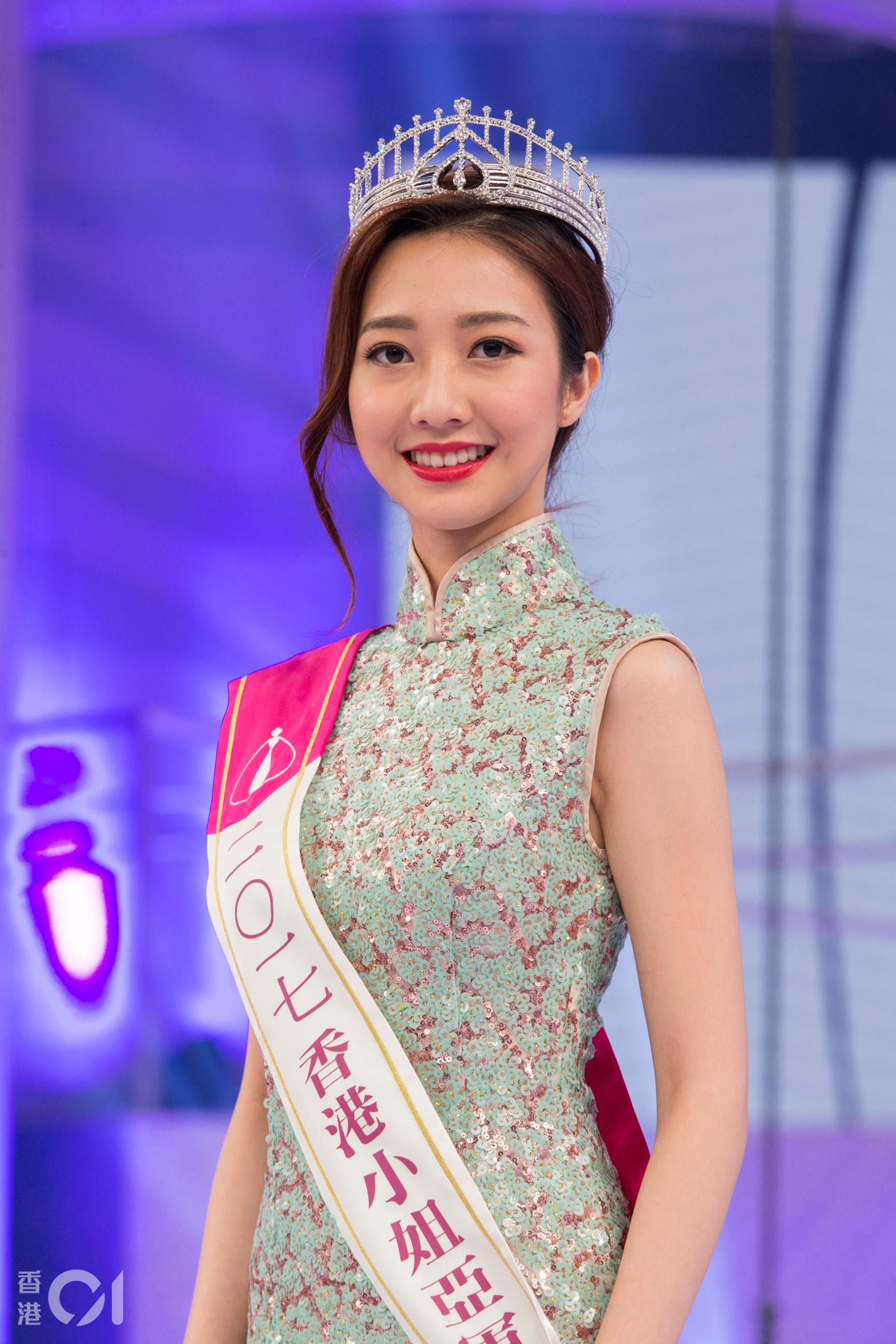 📺《新闻女王》香港小姐扎堆❗snknews女主播各个高颜值😍