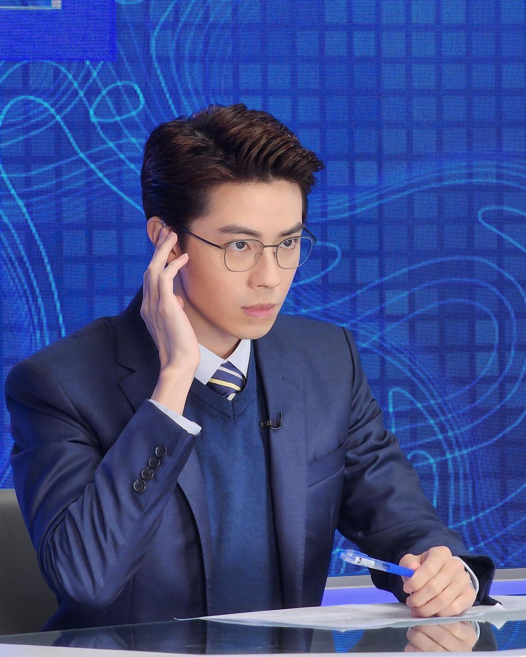 tvb新晋小生林正锋🌟《新闻女王》里饰演「佐治党」男主播王伟🔥