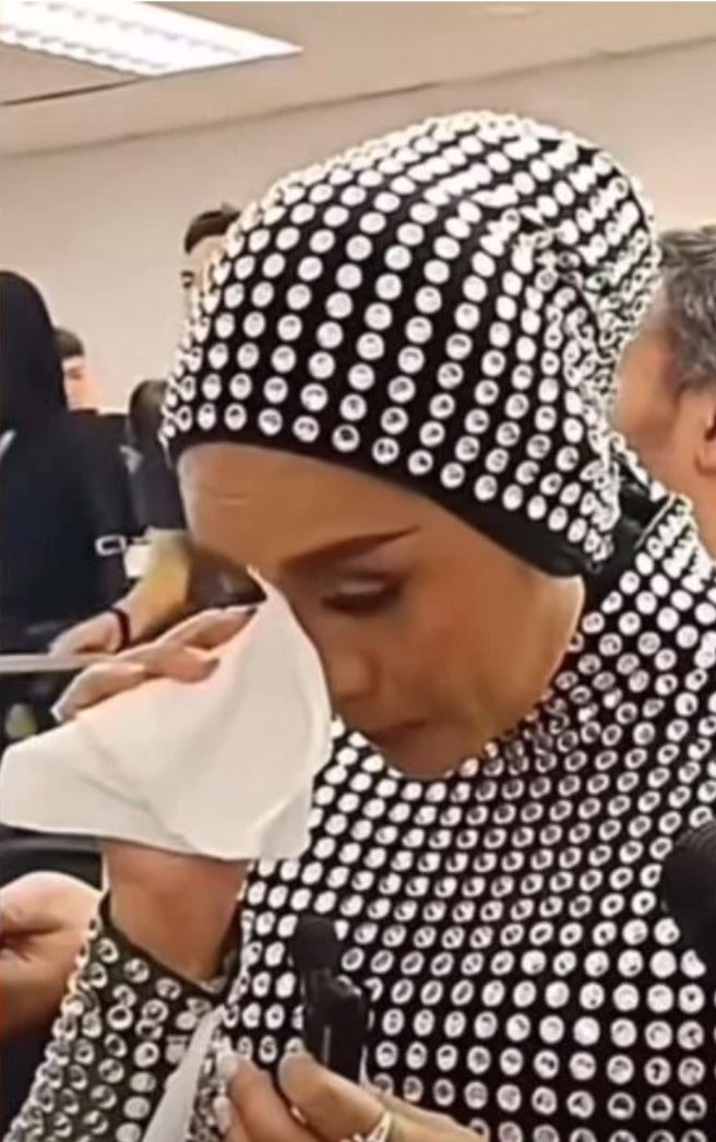 liza hanim nafi tuduhan menangis sebab tak menang gv10