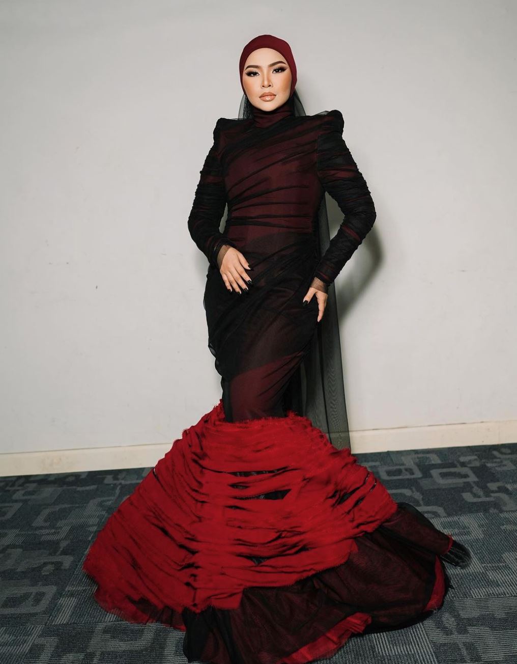 aina abdul tangkis dakwaan letak bayaran terlampau tinggi untuk buat persembahan