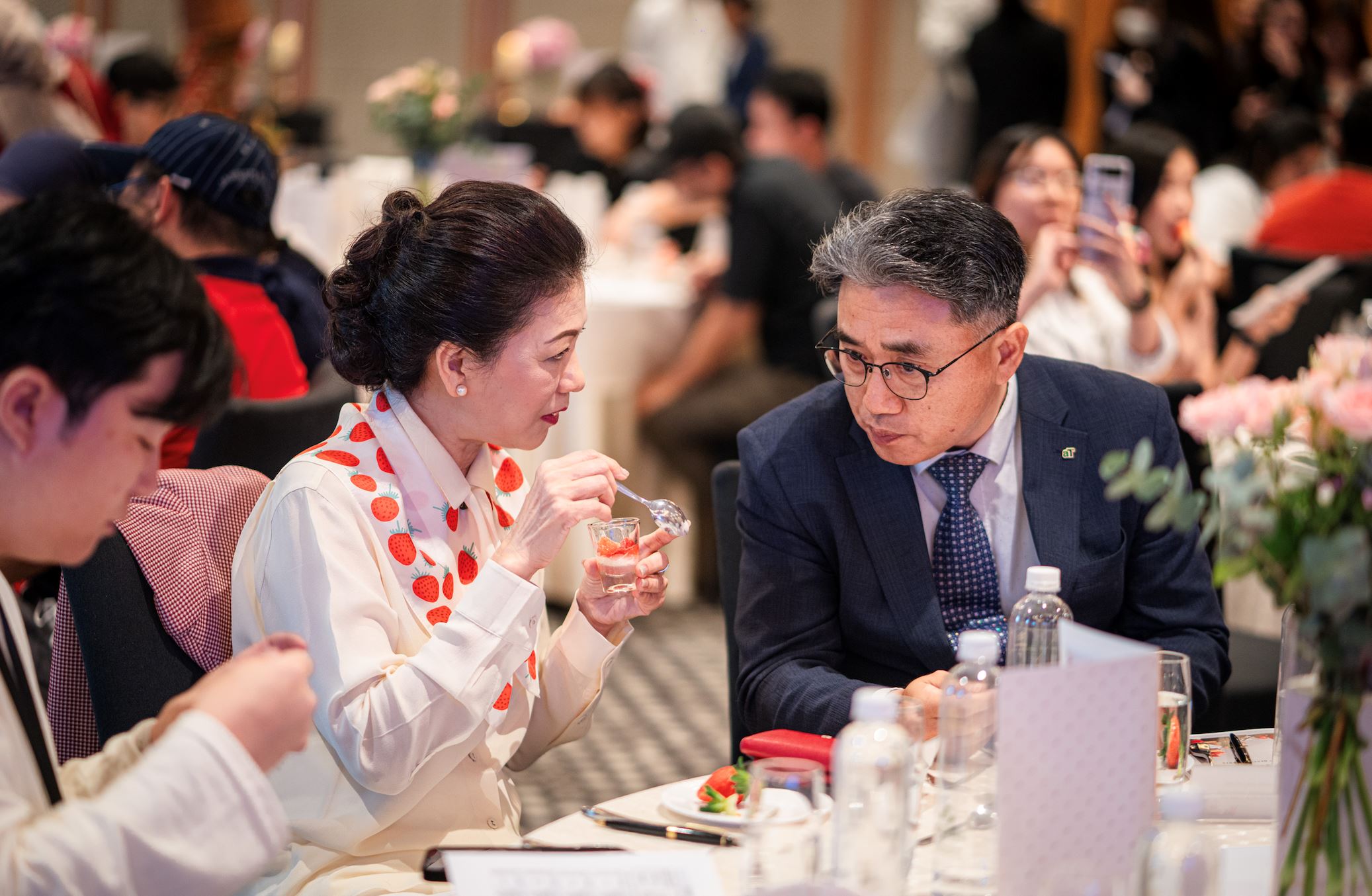 k-berries land in malaysia! south korea introduces premium korean strawberries to malaysians!