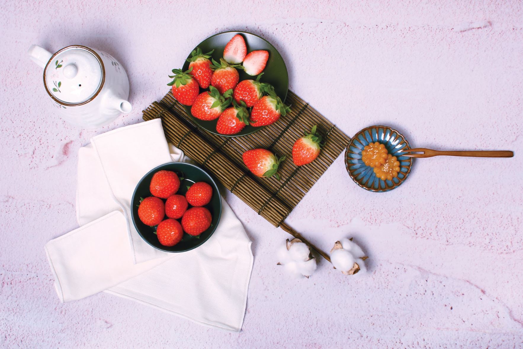 k-berries land in malaysia! south korea introduces premium korean strawberries to malaysians!