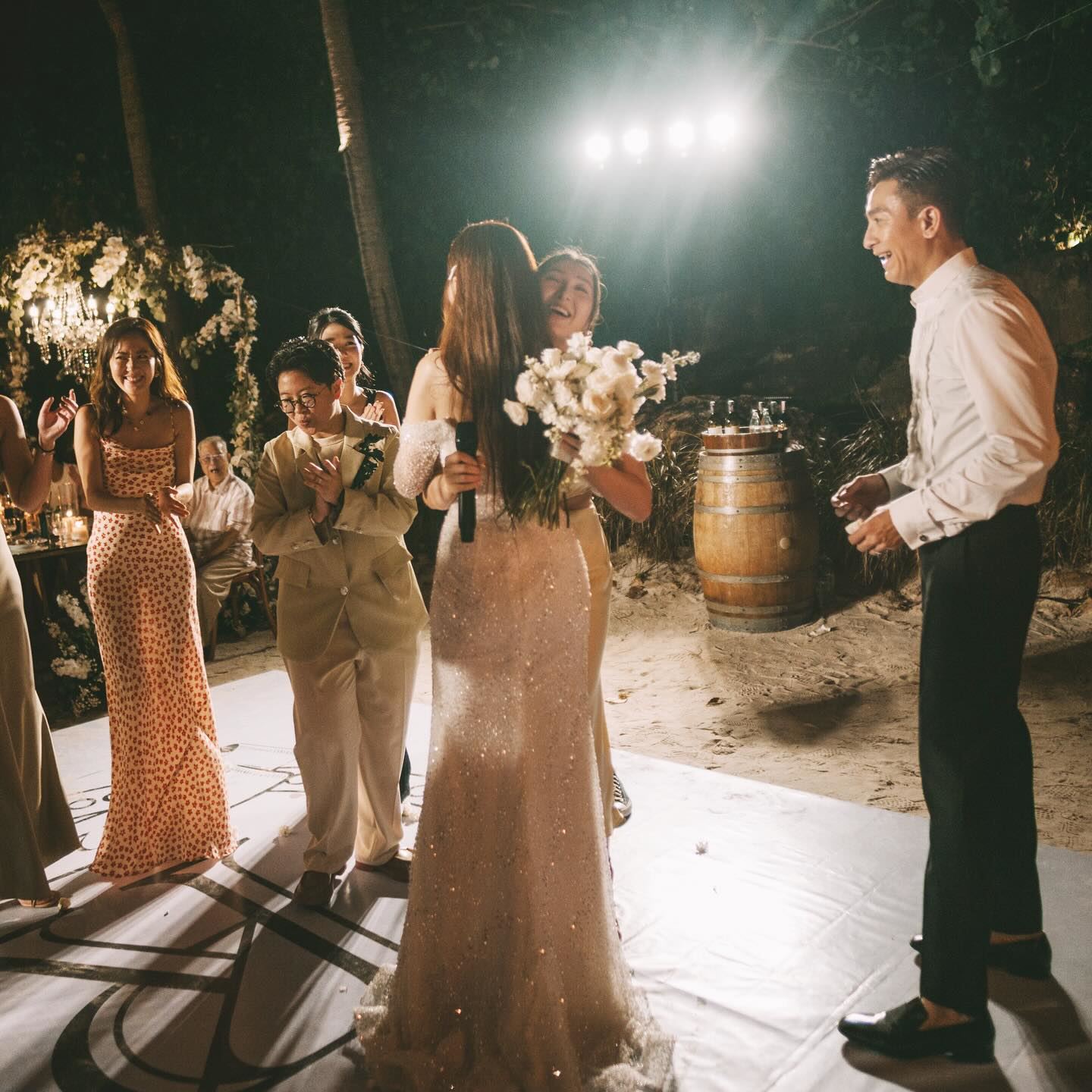 高海宁接花球收祝福💐汤洛雯「两次都掟中你，真係无办法」💗