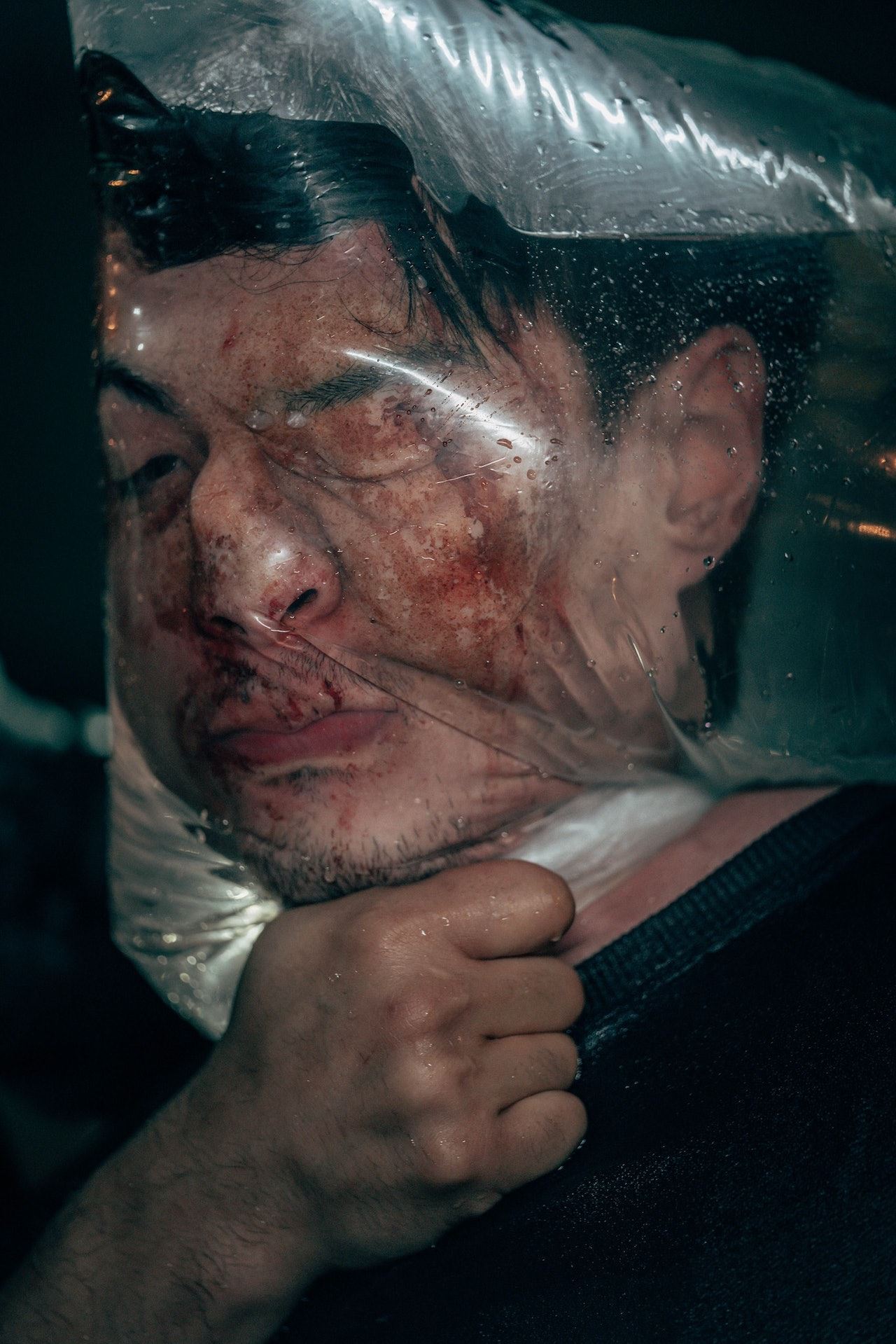 🎬《潜行》朱鉴然被林家栋逼供毒打❗塑料袋套头浸水险窒息🔥