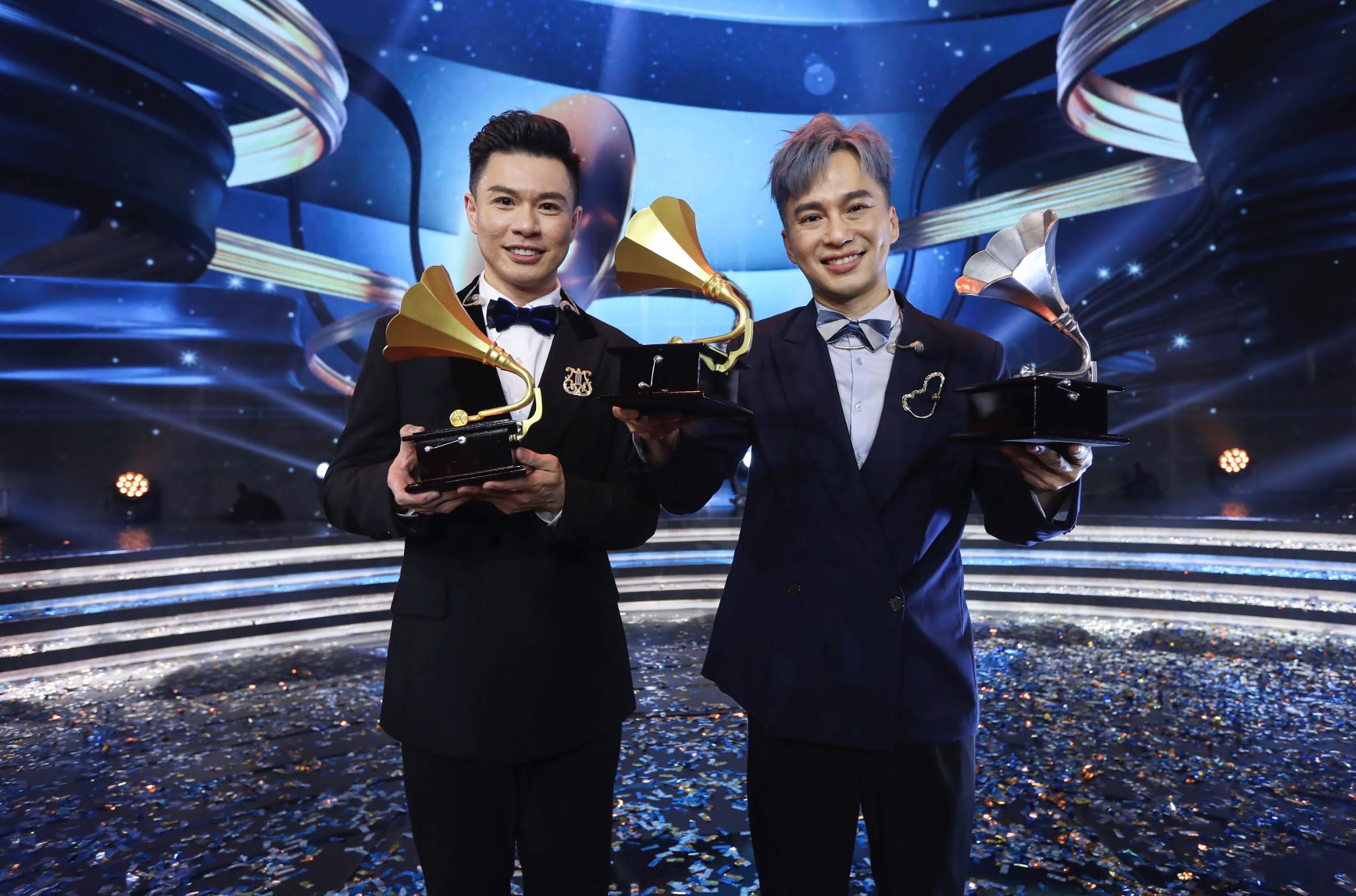 《astro 经典名曲歌唱大赛 2023》破天荒迎来双冠军！