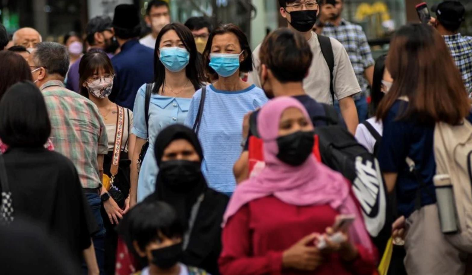 kkm urges malaysians to wear masks and avoid 3cs as number of covid-19 cases rises again