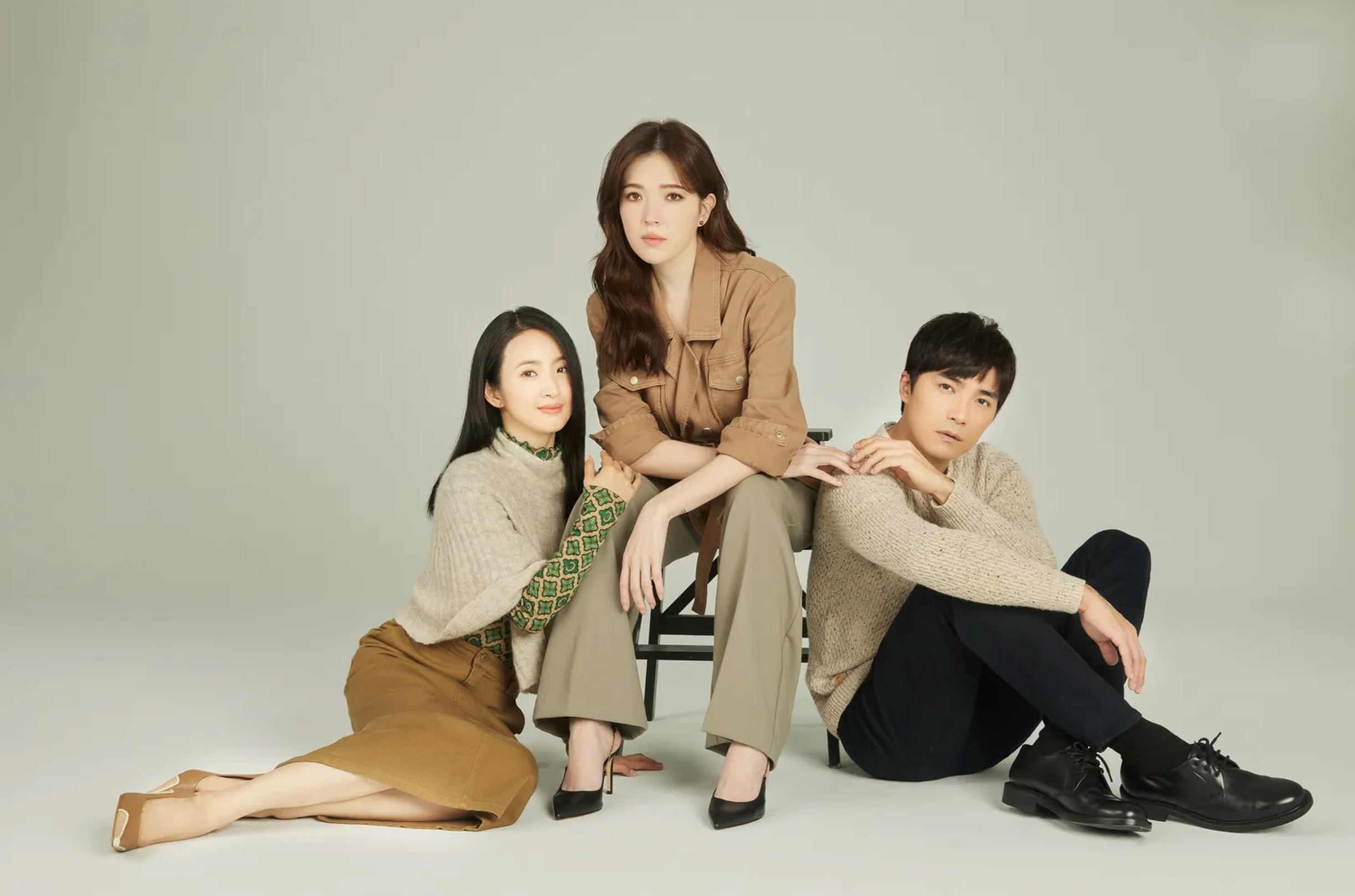 📺两大女神林依晨、许玮甯合作新剧《不够善良的我们》❗️饰演缠斗12年的情敌😱