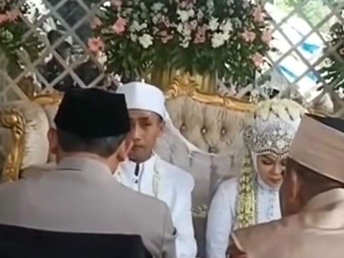 jurunikah terpaksa henti lafaz gara-gara terganggu bunyi lato-lato