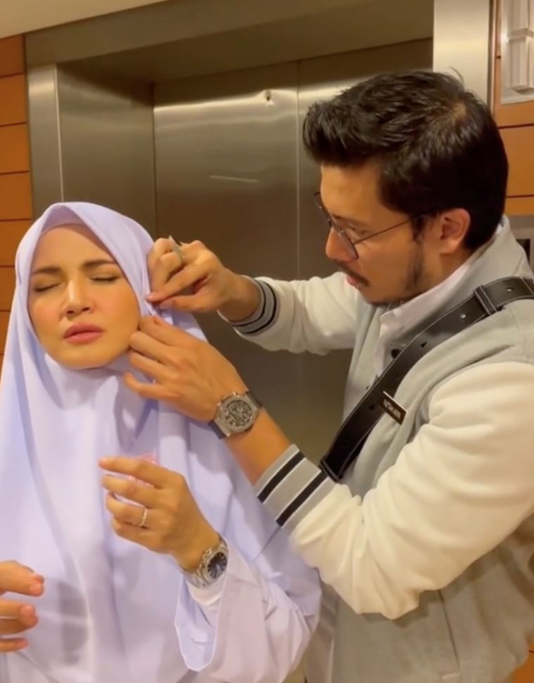 gelagat fattah amin tolong pin tudung fazura buat ramai terhibur