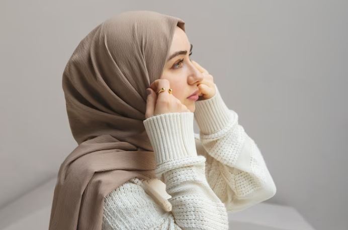 panik! wanita tertelan jarum peniti masa nak pakai tudung [video]