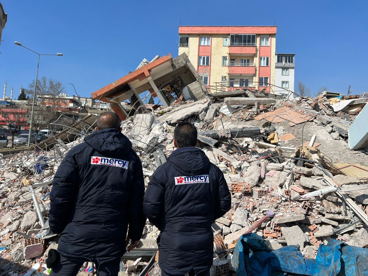 here's how you can help the türkiye earthquake victims