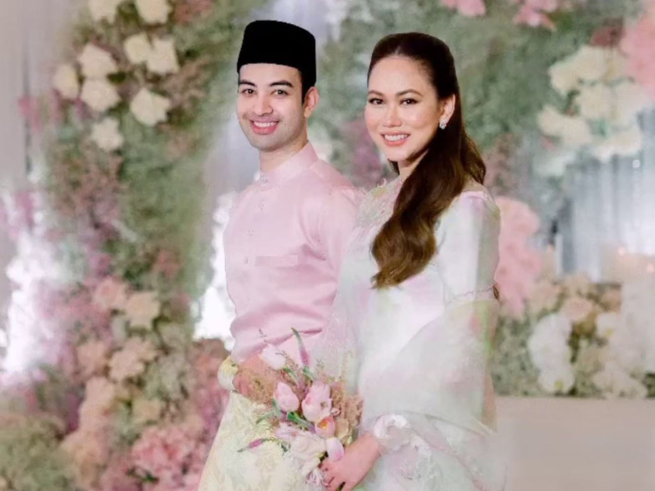 dari twitter ke jinjang pelamin, raysha rizrose kongsi detik dilamar suami