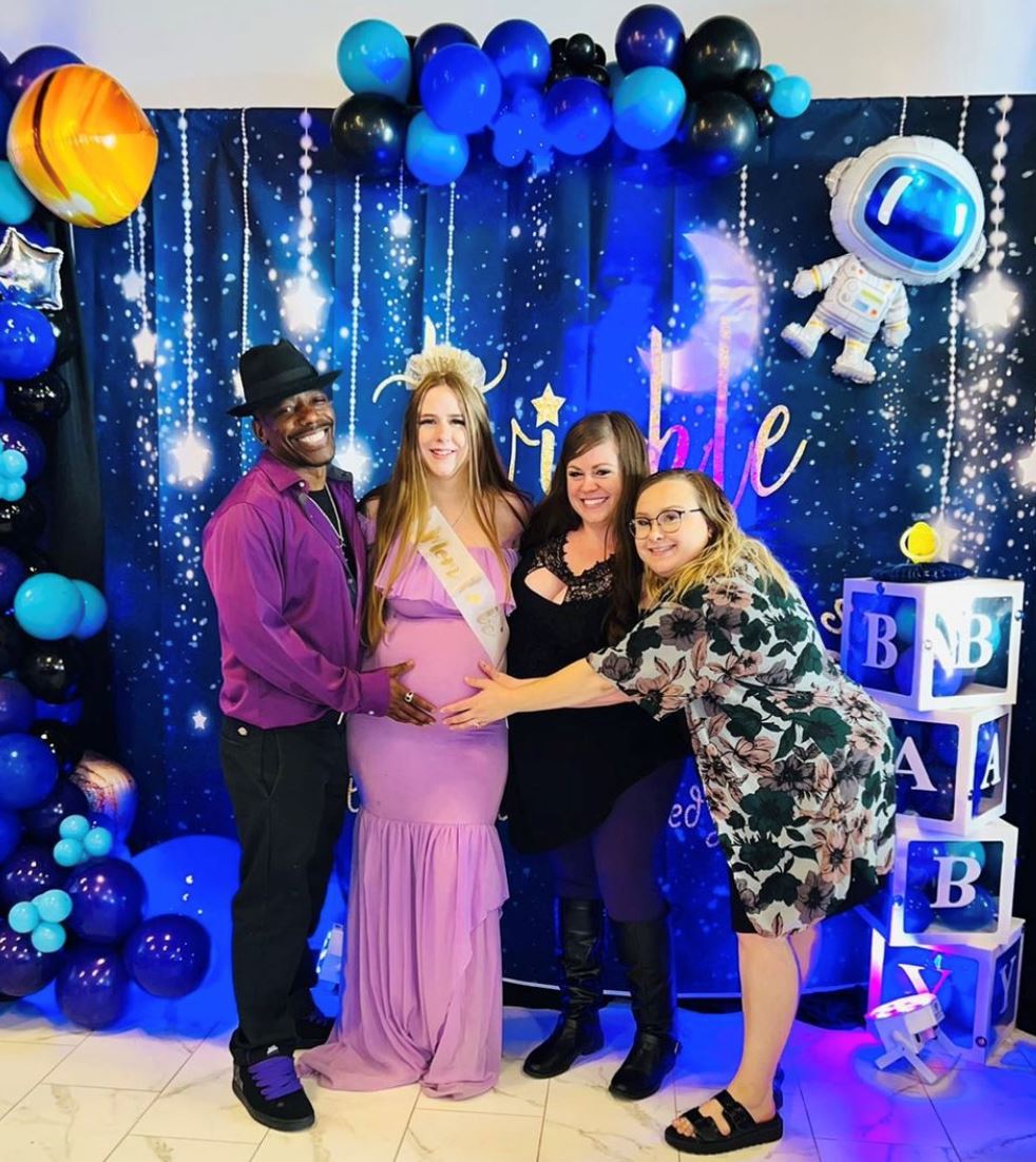 suami pilih menganggur kerana tiga isterinya bekerja, “mimpi jadi kenyataan..”