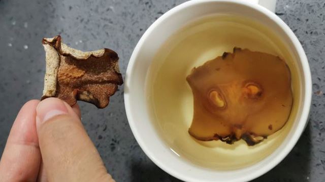 tips kurus dan kurang sakit kepala dengan hanya minum air asam keping setiap hari