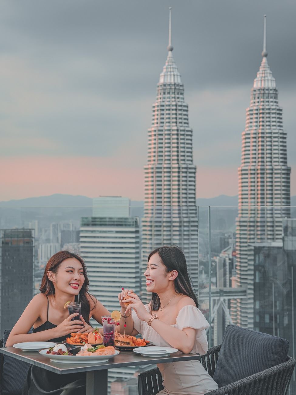 Vertigo TOO - Ladies Styleshot