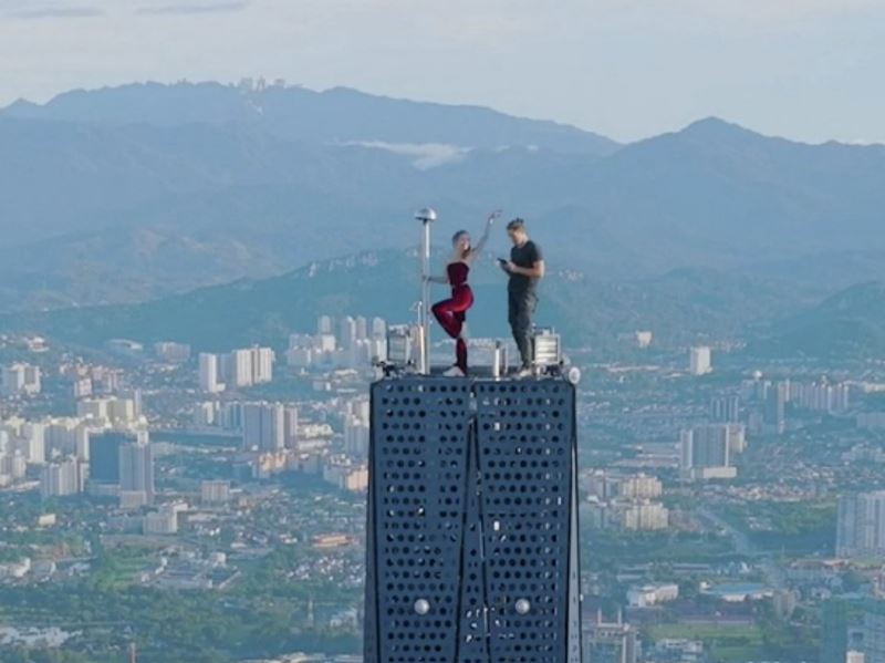 woman who went viral for breaking into the merdeka 118 apologizes to malaysians