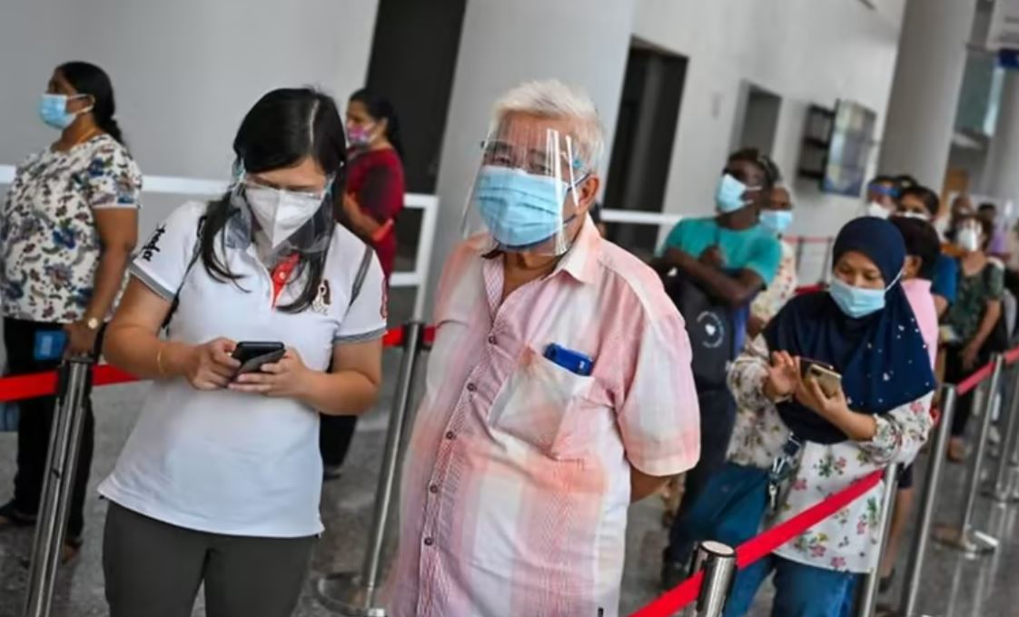 covid-19: no tightening of sops for the time being, says dg hisham