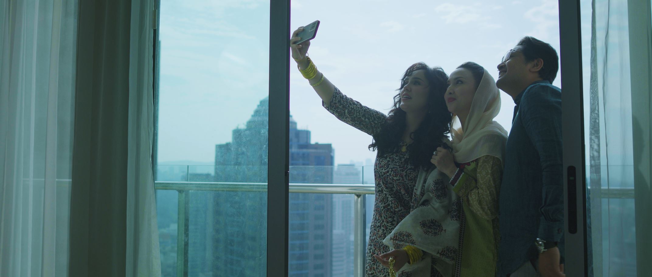 adaptasi dari novel terlaris, akira khan tampil kisah cinta melayu-pakistan