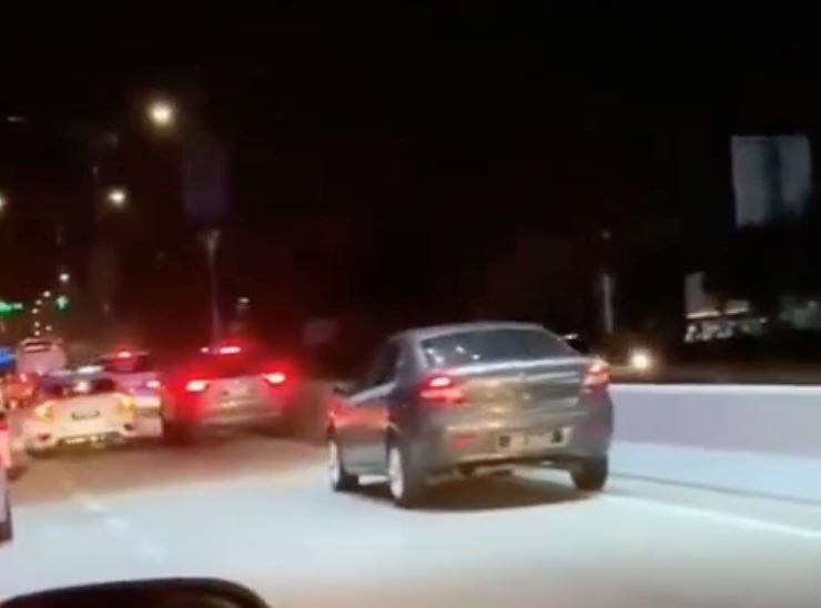 pasangan kekasih panik, 10 mpv polis kejar sejauh 130km di johor