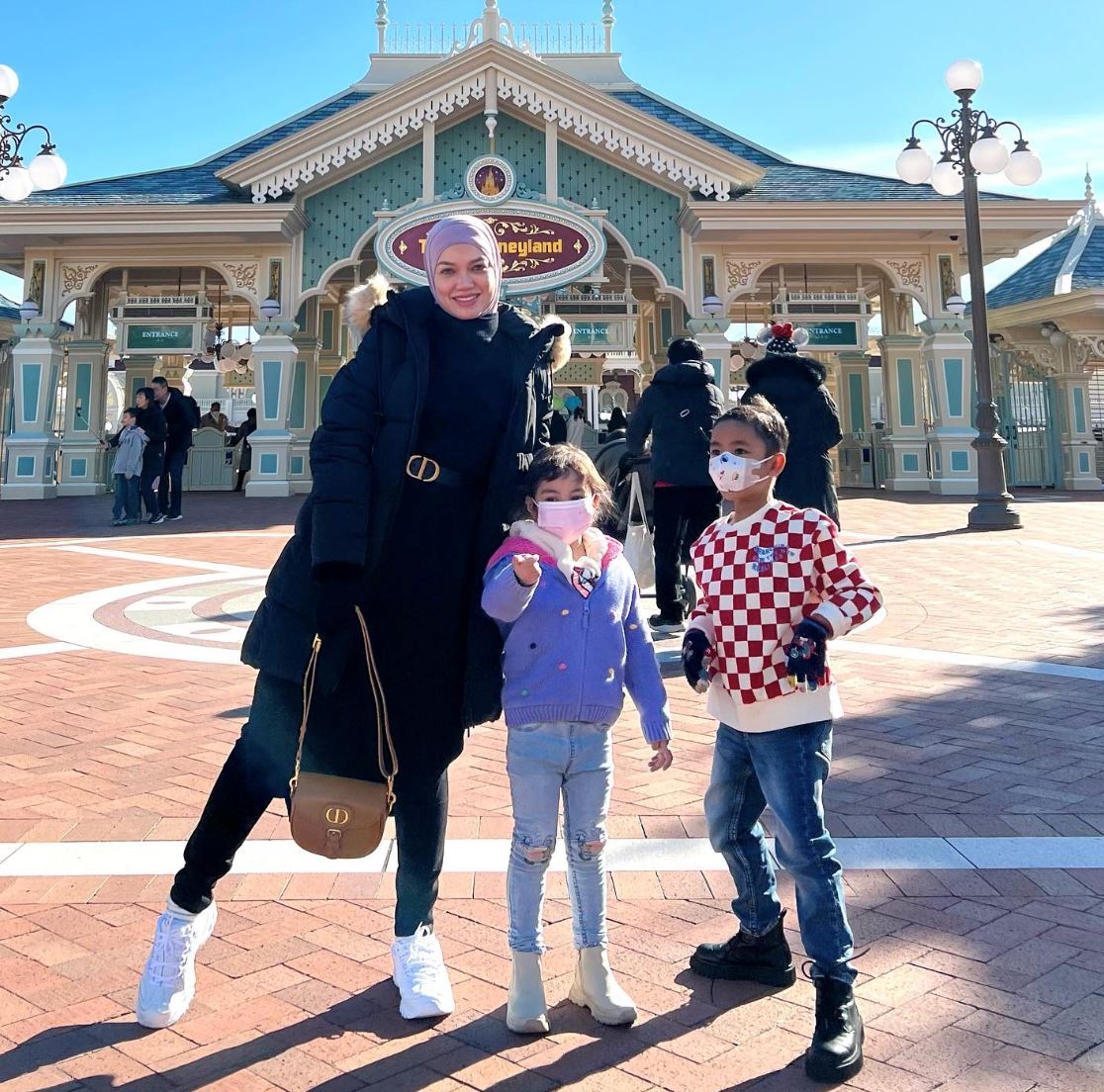 “mama betul ke ayah kahwin lain?”, puteri sarah terkedu dengar soalan anak