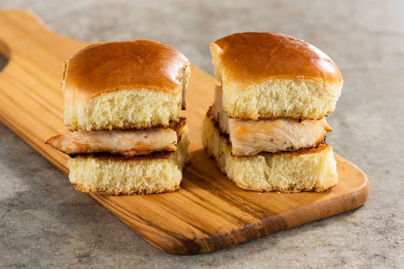 grilled chicken bites for kids at chili's