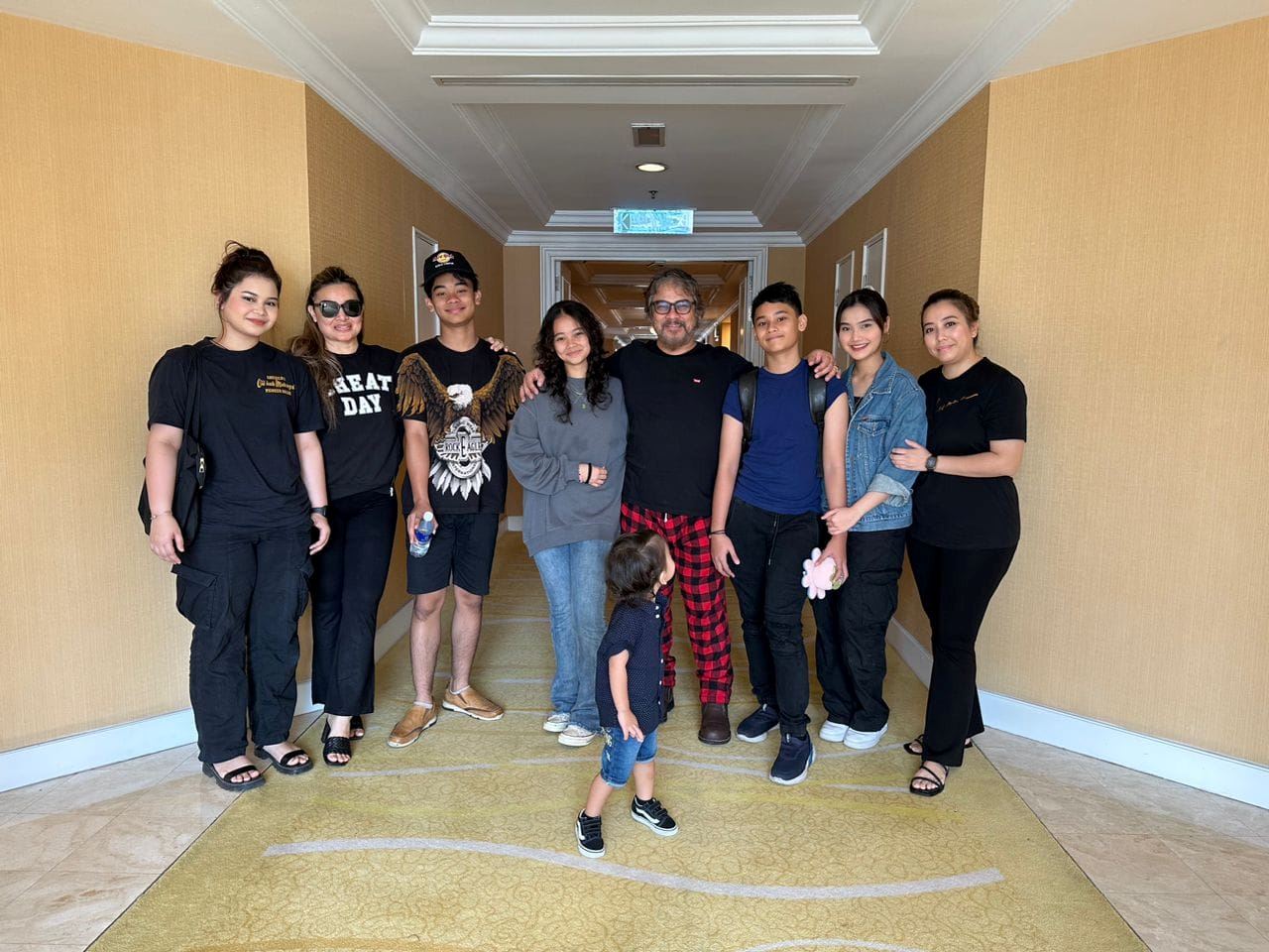 lapan tahun terpisah, air mata awie berguguran dapat jumpa anak