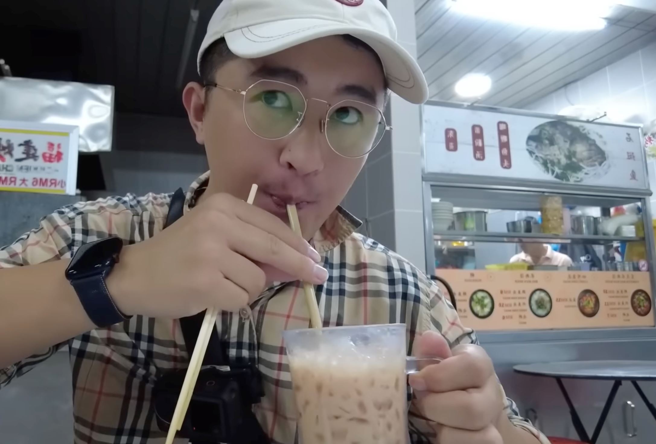 chinese youtuber speaks mandarin in malaysia, says it’s a lot easier compared to hong kong!