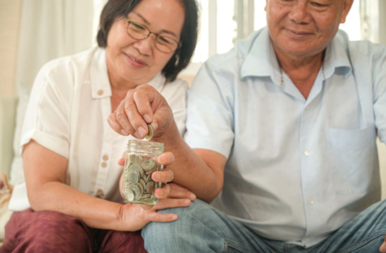 malaysia takes the lead as safest retirement destination in asia for less than rm9,100 per month