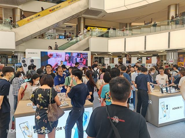 kemeriahan roadshow honor 90 one utama