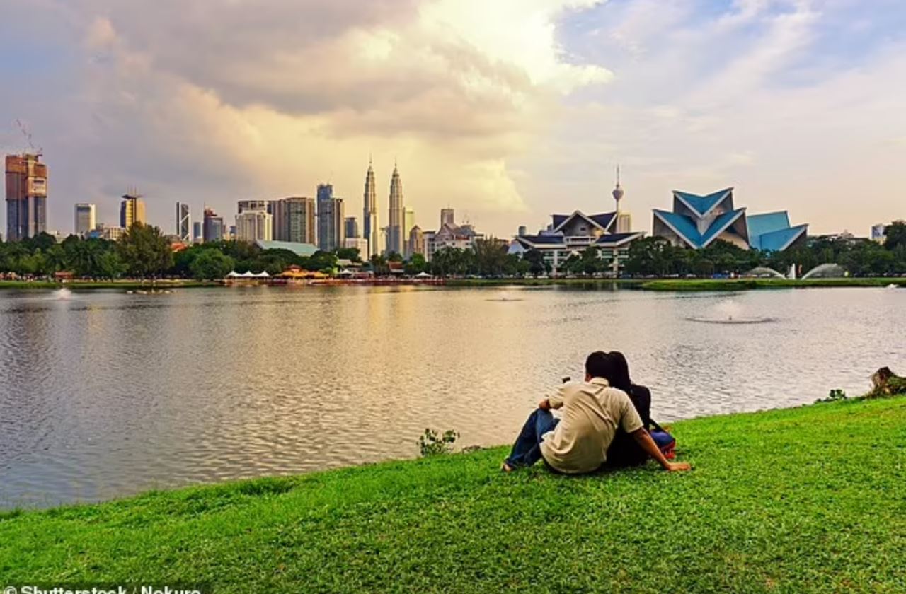 pasangan dari malaysia nombor dua paling bahagia & setia di dunia – kajian