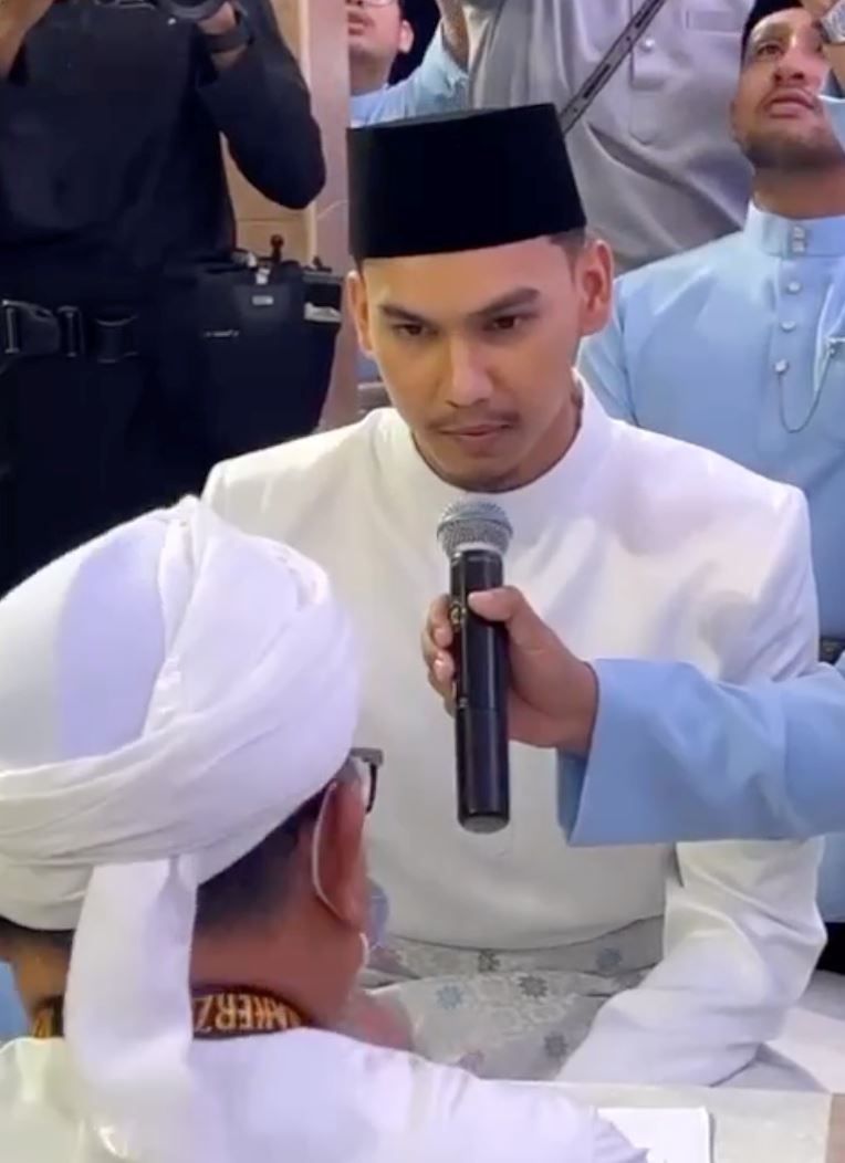 dengan sekali lafaz, mk k-clique kini sah suami pada siti hajar