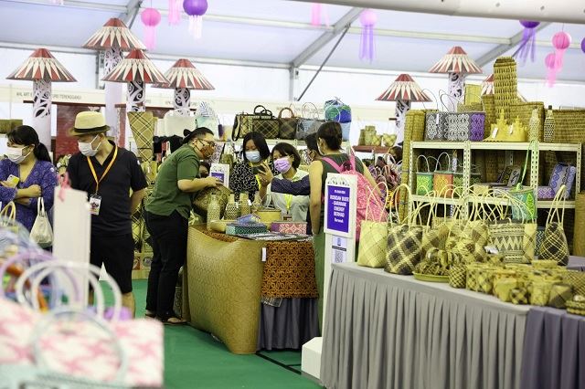 kraftangan rotan mengkuang buluh