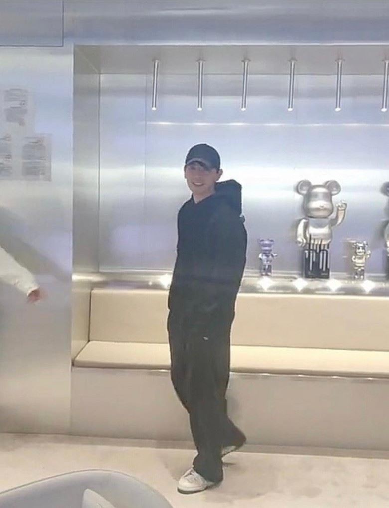 ⚠️涉逃税消失1年❗️邓伦留被野生捕获状态保养不错🔥