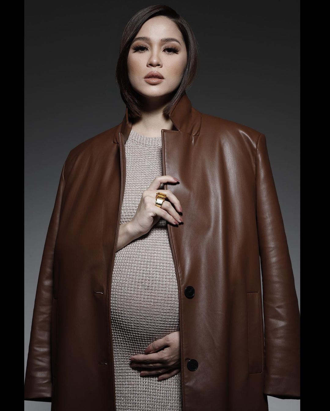 perut makin membesar, warganet teka jantina baby dalam perut emma maembong