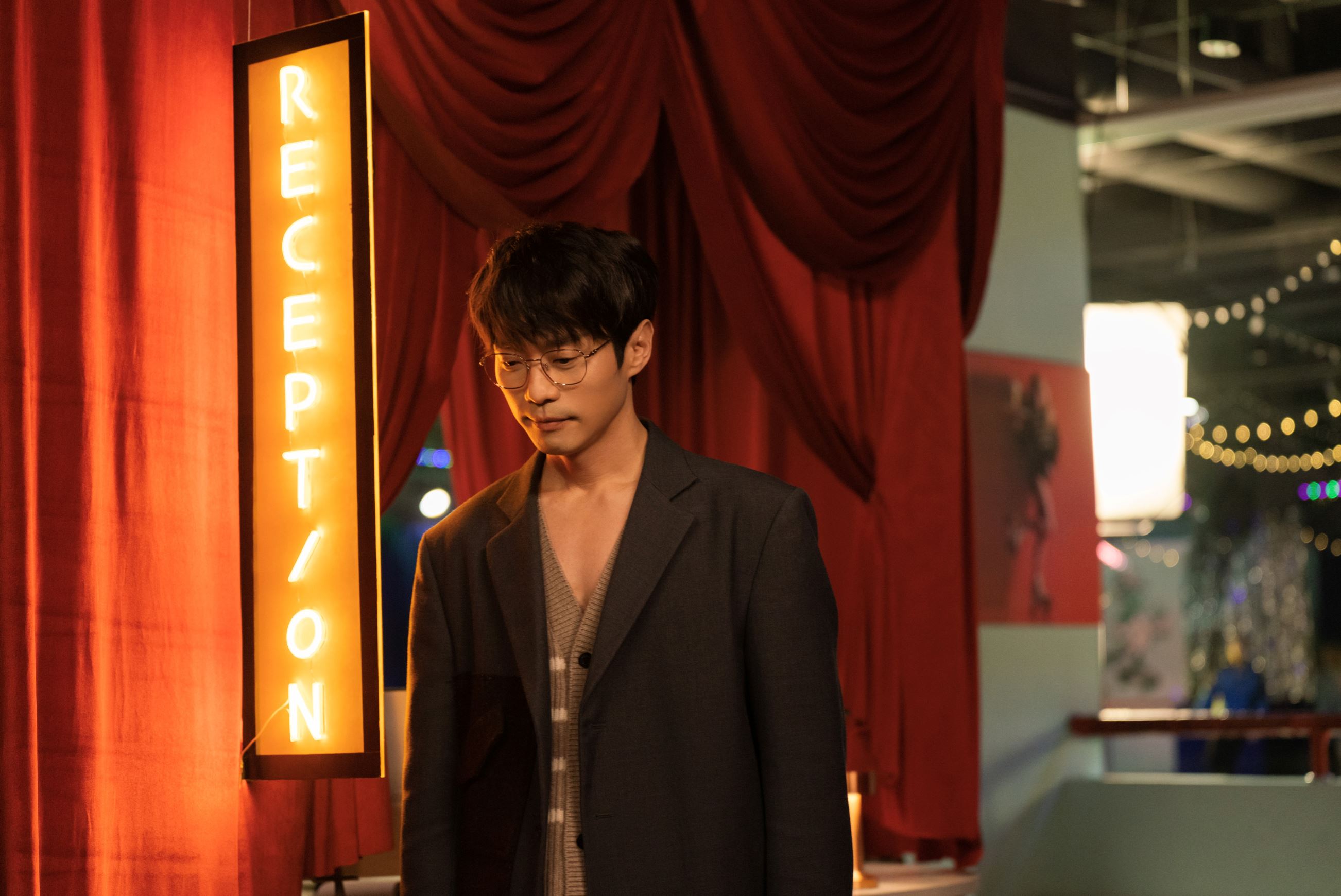 🌟【mv】张栋樑全新单曲《好想再见》❗️mv玩穿越时空分饰两角见旧情人