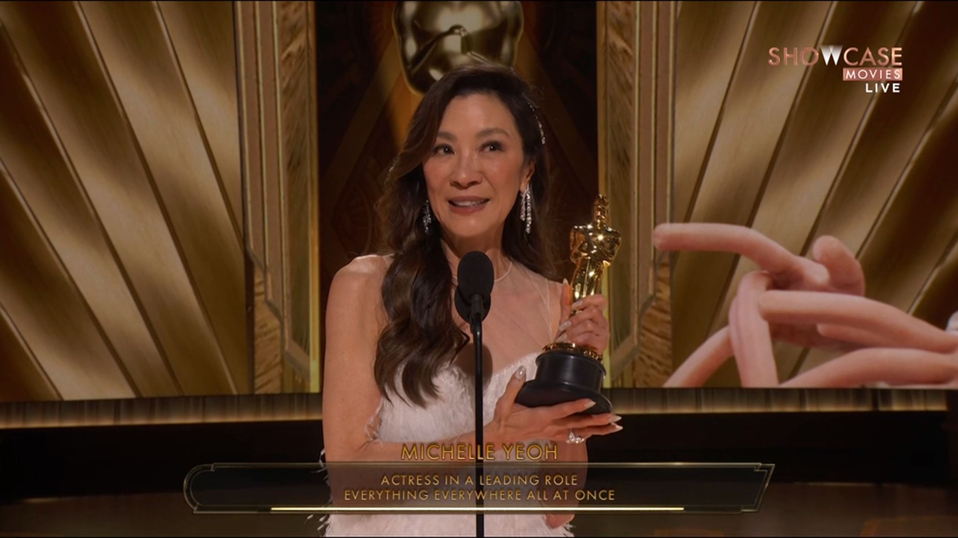 🏆【奧斯卡】杨紫琼首位华裔封后🔥《瞬息全宇宙》横扫七大奖成大赢家