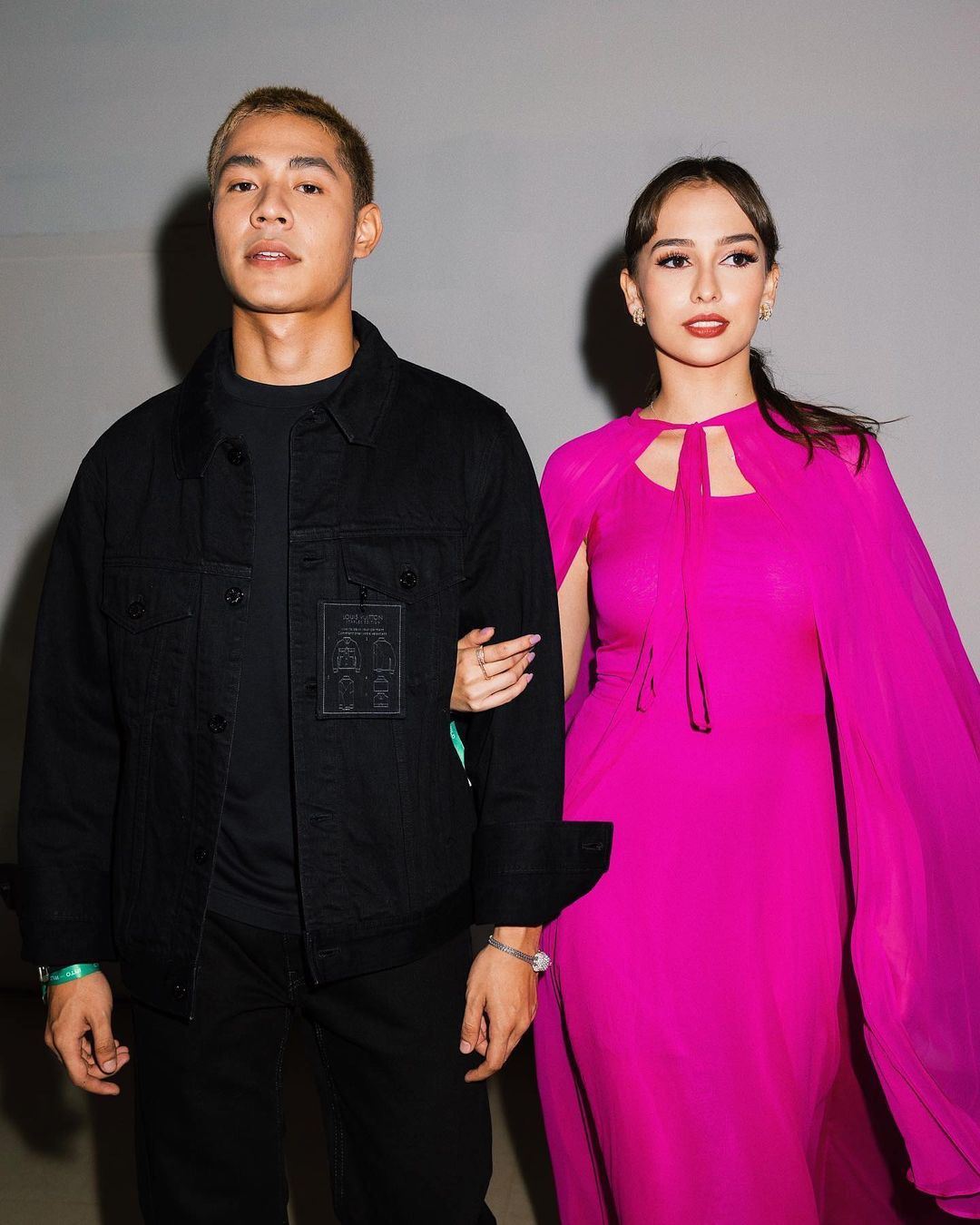 nampak macam bercinta? anna jobling dedah status sebenar bersama meerqeen