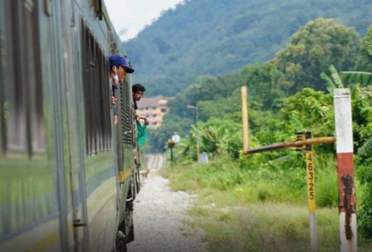 mulai januari 2024, ktmb perkenal kereta api enjin stim konsep tradisional 