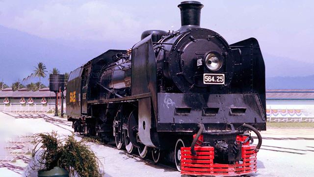 ktmb-engine-steam-640.jpg