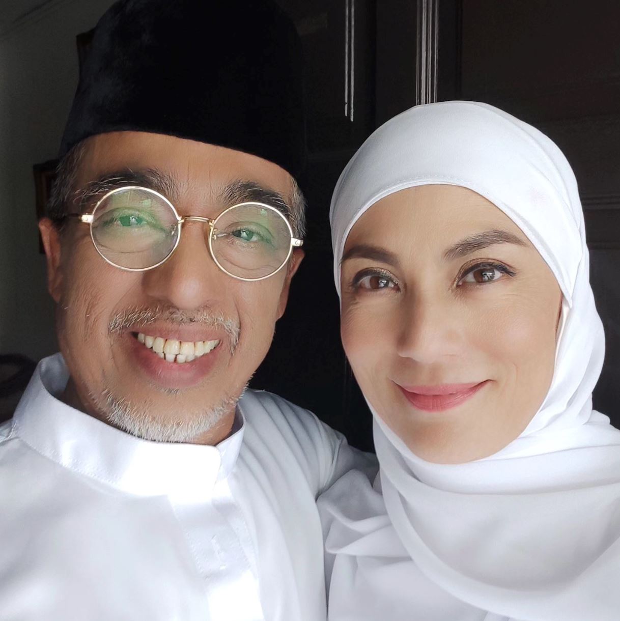 “biar usia tua kami gembira, tak terbeban,” sabri yunus, angeline tan jawab soal anak